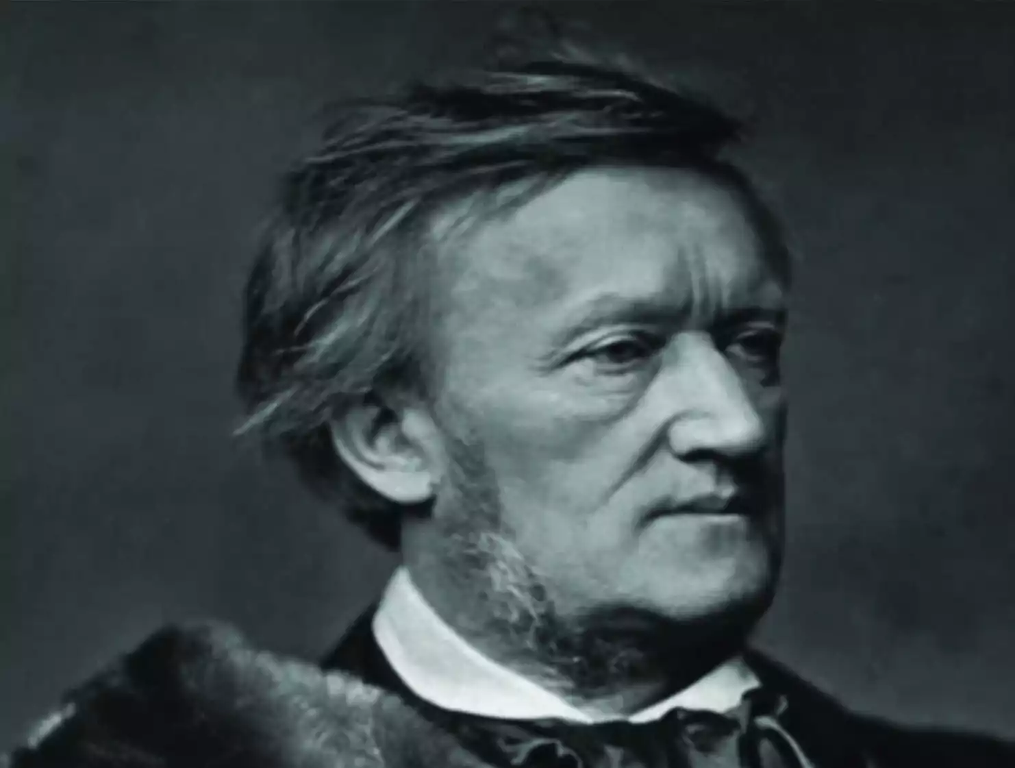 Le Roi Arthus face au modèle wagnérien